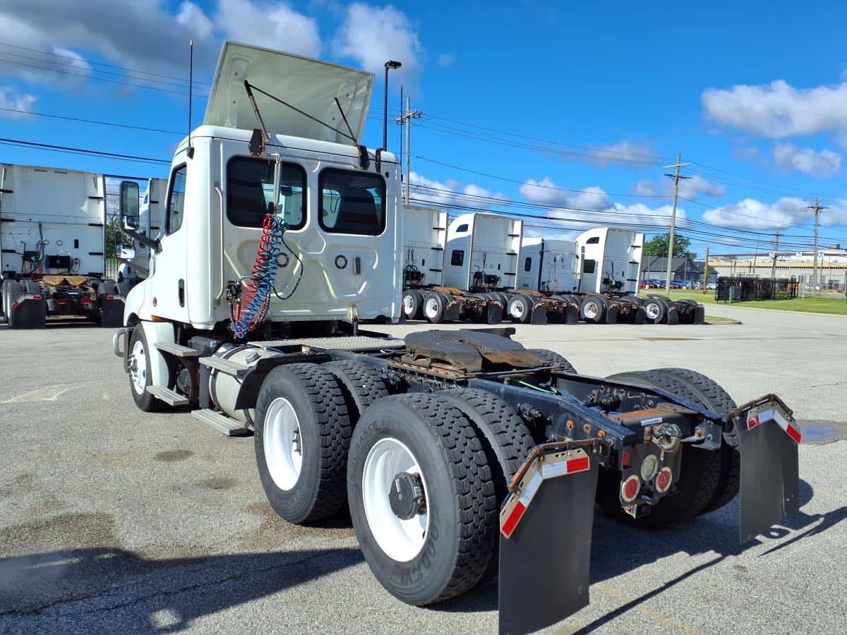 2019 Freightliner/Mercedes NEW CASCADIA PX12664 876658