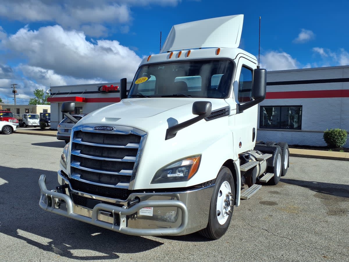 2019 Freightliner/Mercedes NEW CASCADIA PX12664 876658
