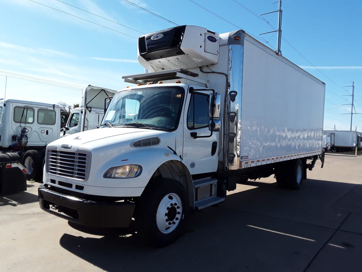 2019 Freightliner M2 106 - image 1