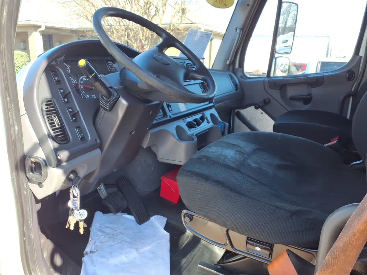 2019 Freightliner/Mercedes M2 106 876740