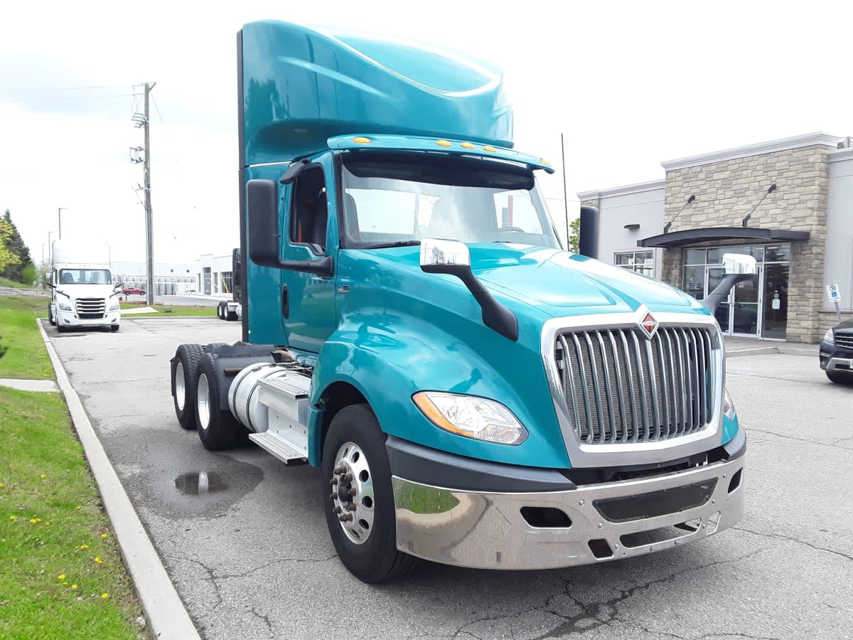 2019 Navistar International LT625 DAYCAB T/A 876771