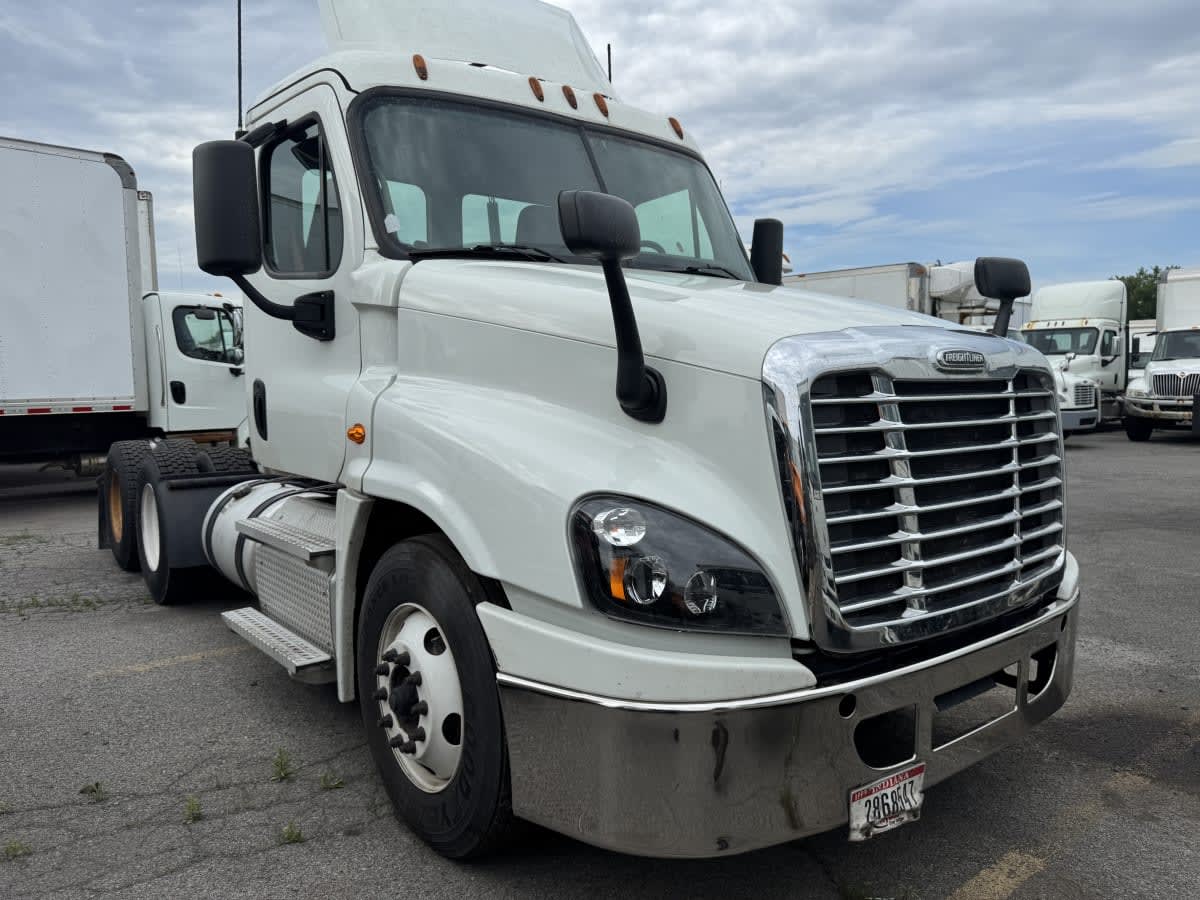 2019 Freightliner - image 2
