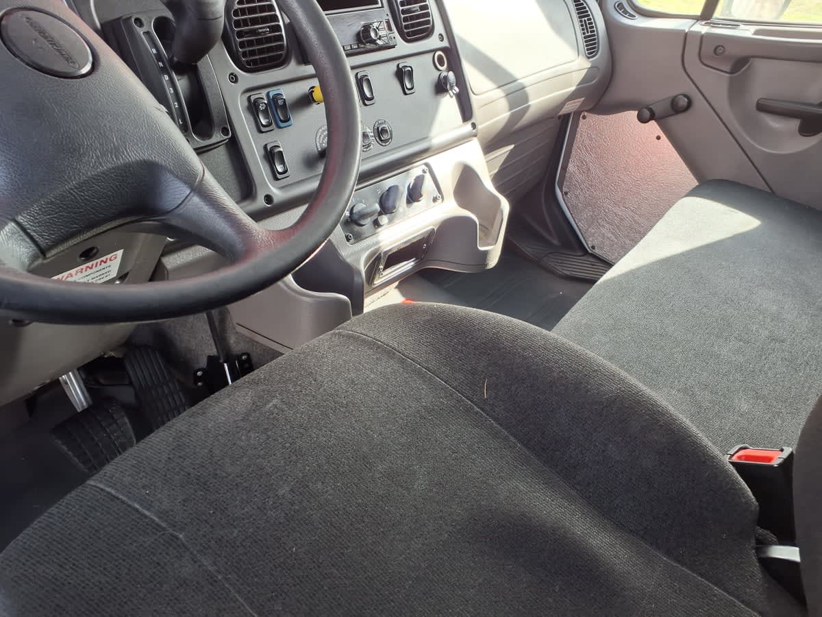 2019 Freightliner/Mercedes M2 106 876802