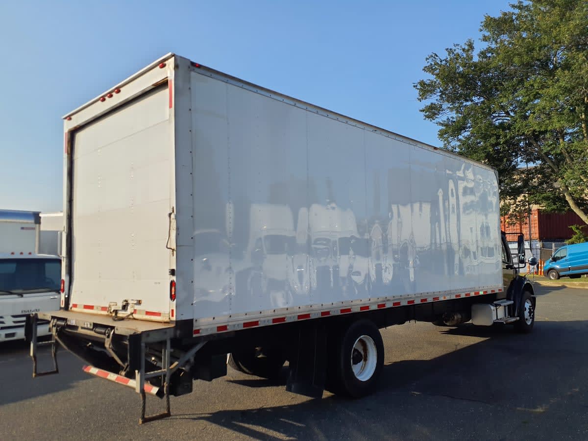 2019 Freightliner M2 106 876821