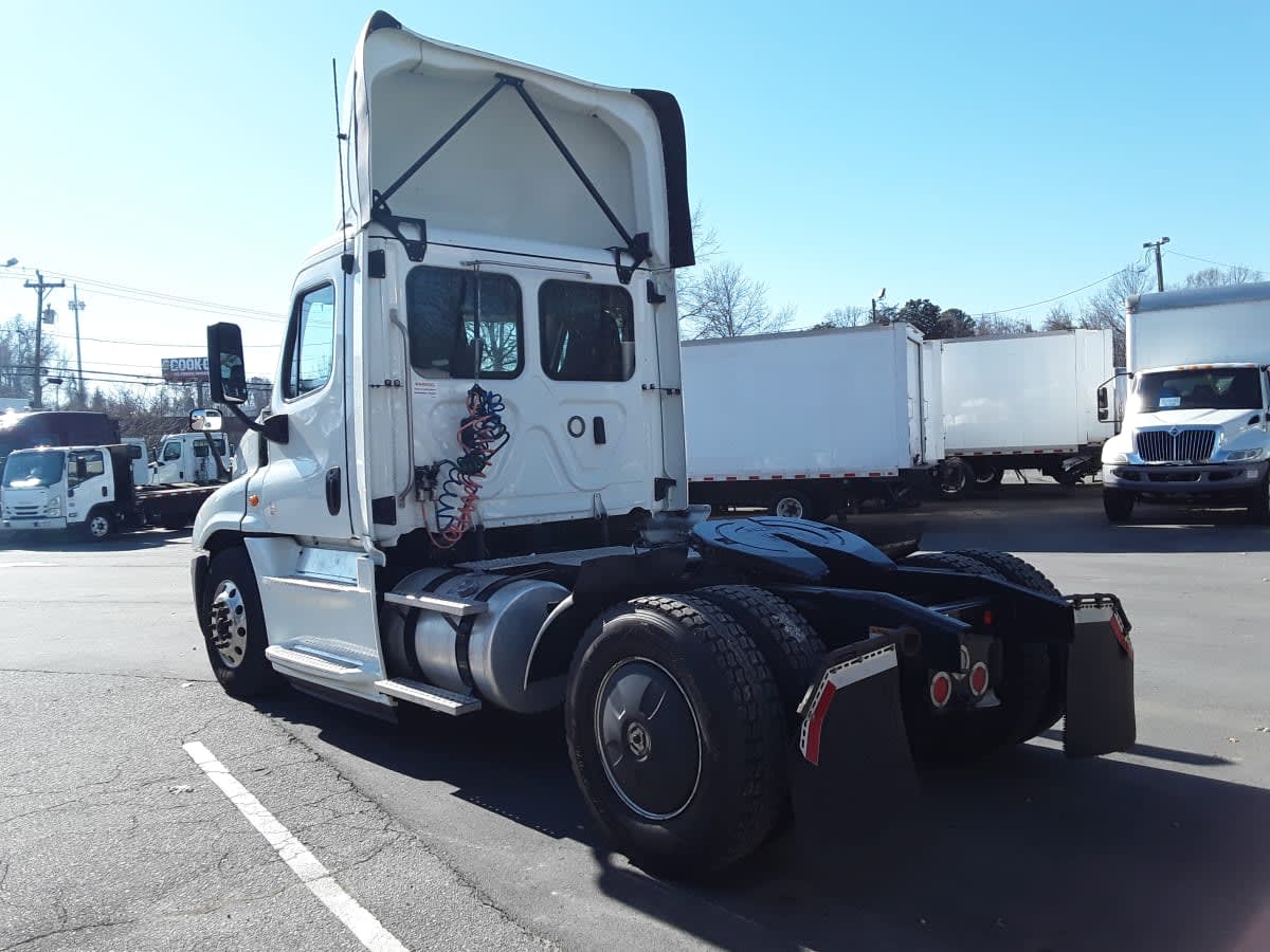 2019 Freightliner - image 11