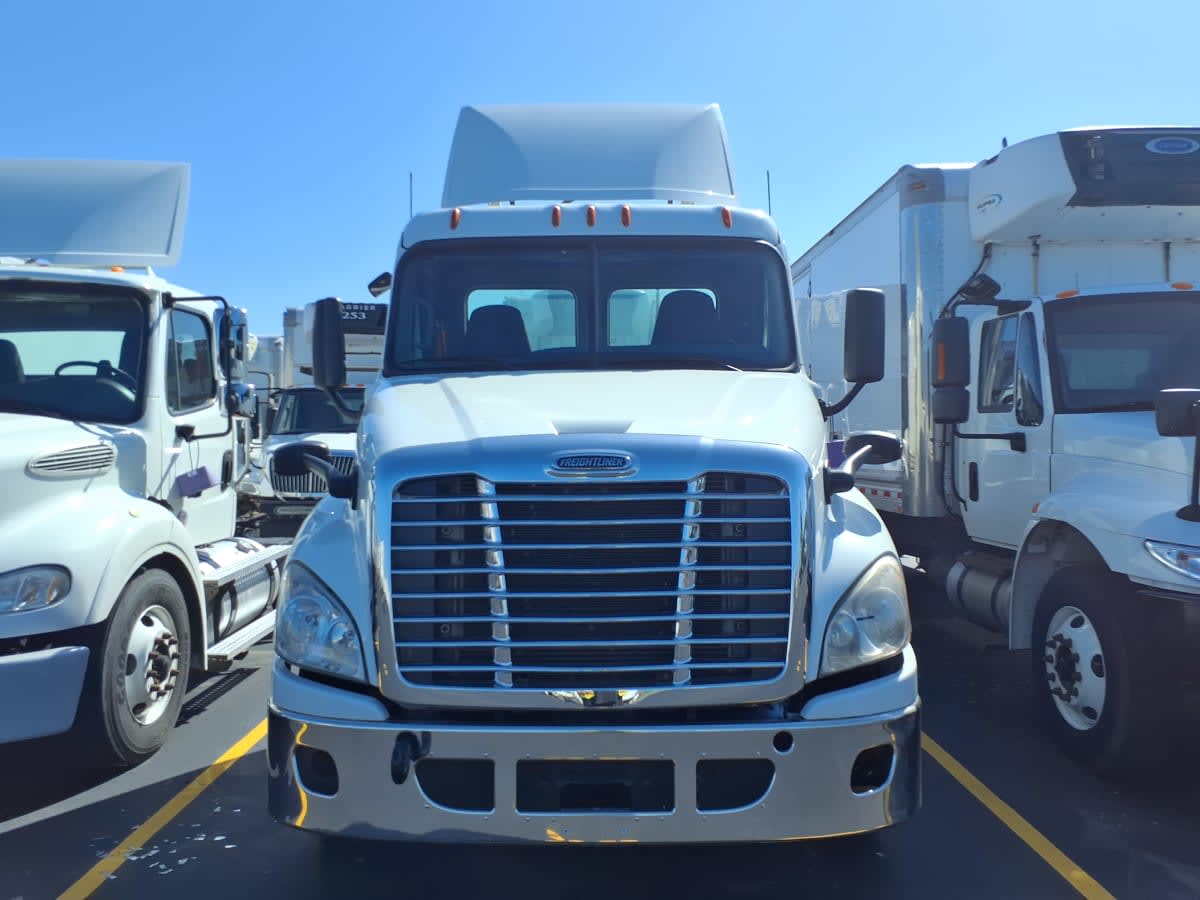 2019 Freightliner - image 2