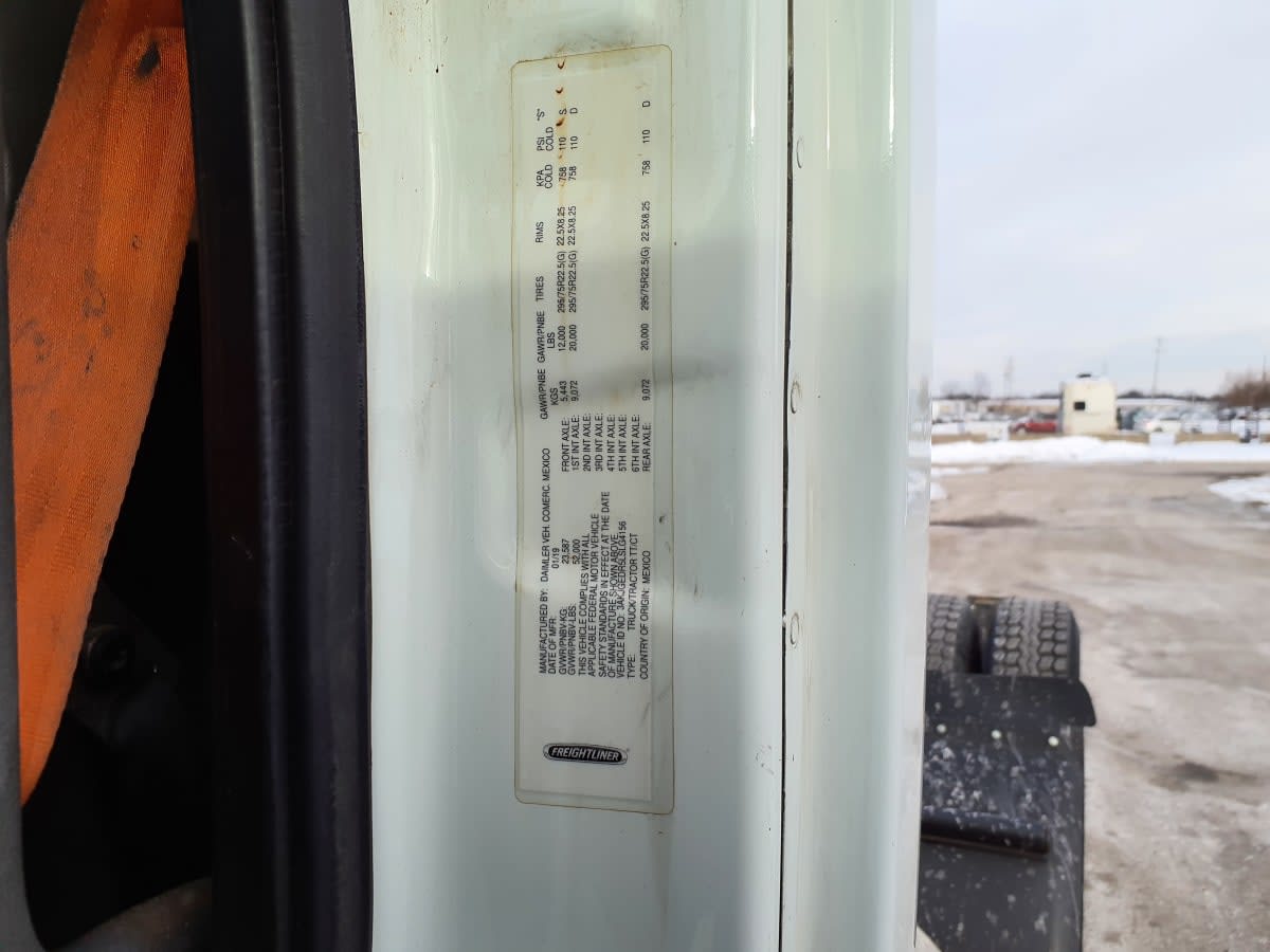 2020 Freightliner/Mercedes CASCADIA 125 876925