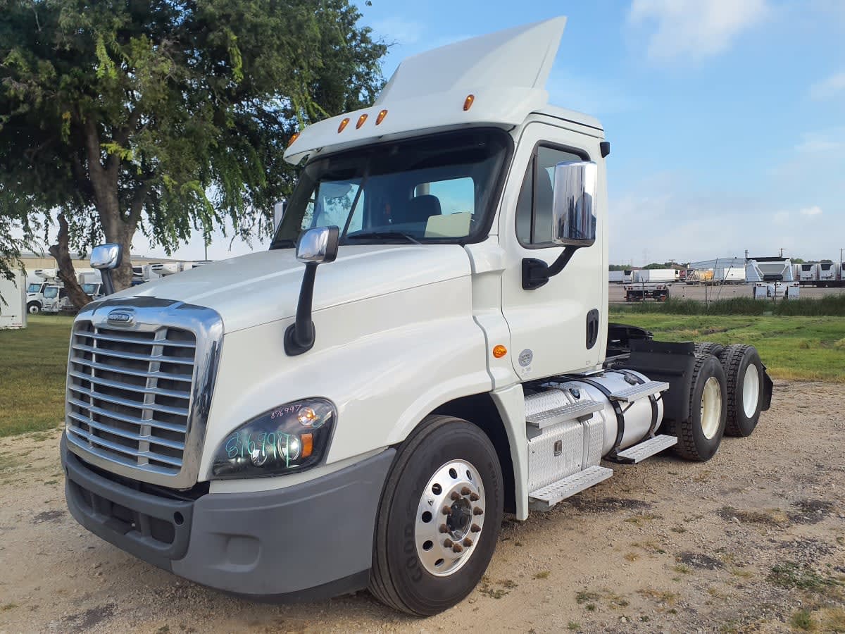 2019 Freightliner Cascadia in Converse, TX — photo 3