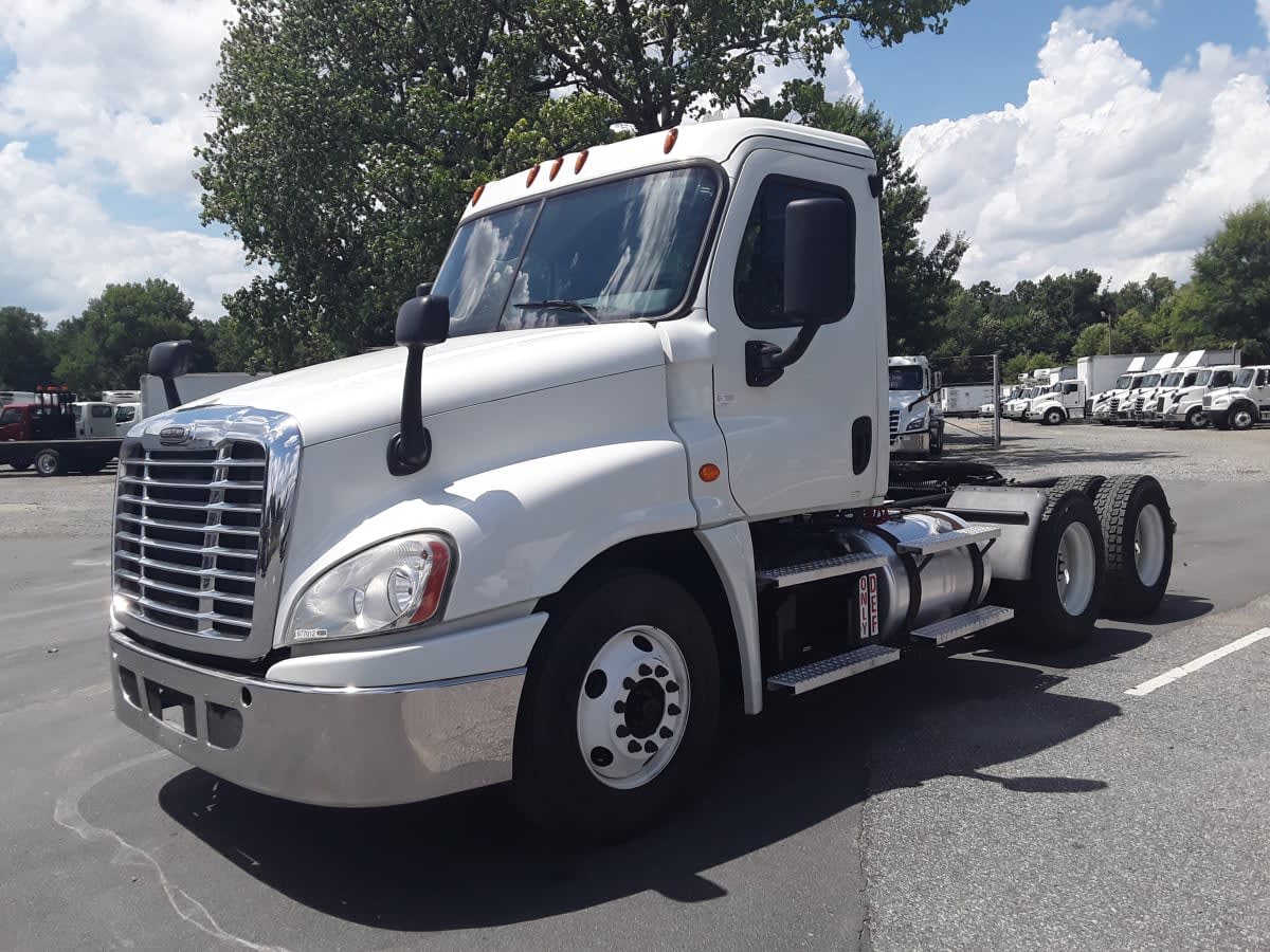 2020 Freightliner Cascadia in Charlotte, NC