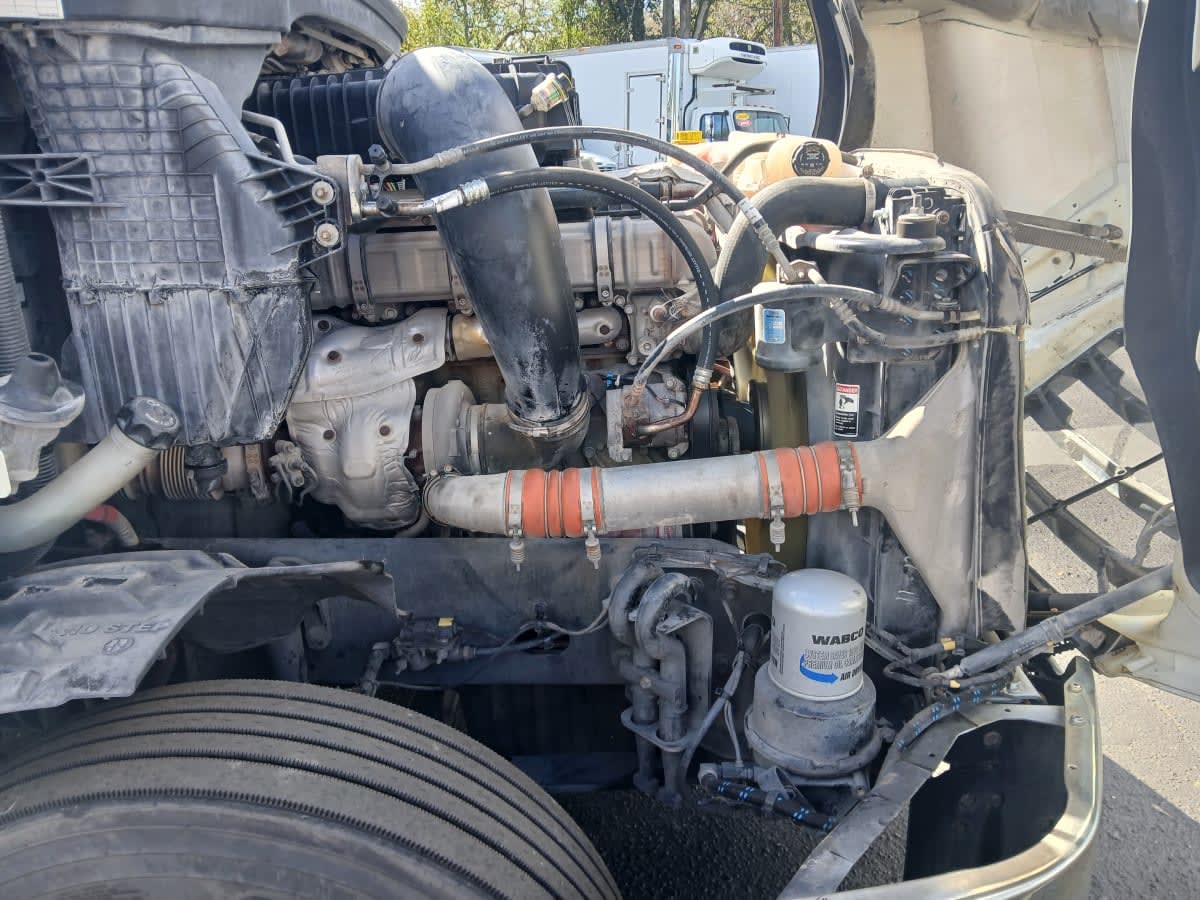 2020 Freightliner - image 9