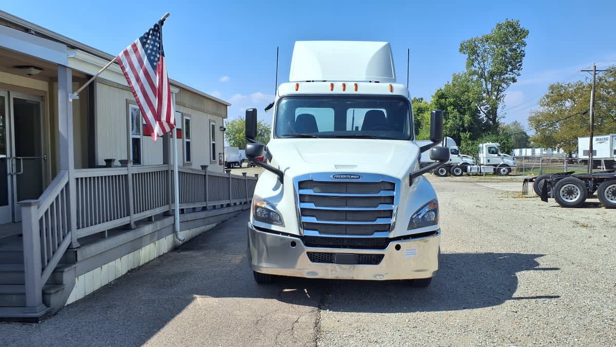 2019 Freightliner/Mercedes NEW CASCADIA PX12664 877120