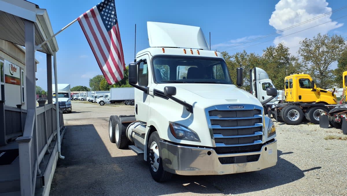 2019 Freightliner/Mercedes NEW CASCADIA PX12664 877120