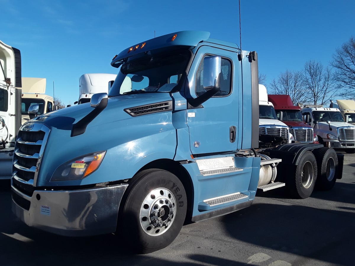 2019 Freightliner/Mercedes NEW CASCADIA PX12664 877135