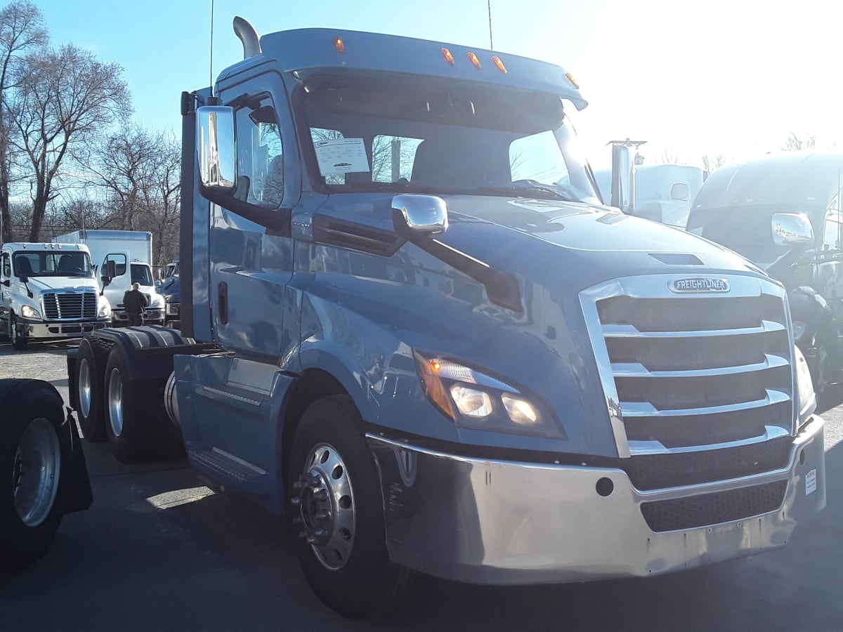 2019 Freightliner/Mercedes NEW CASCADIA PX12664 877135