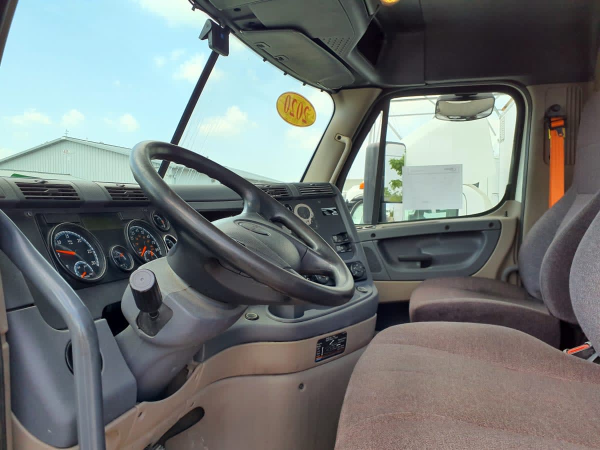 2020 Freightliner CASCADIA 125 877207