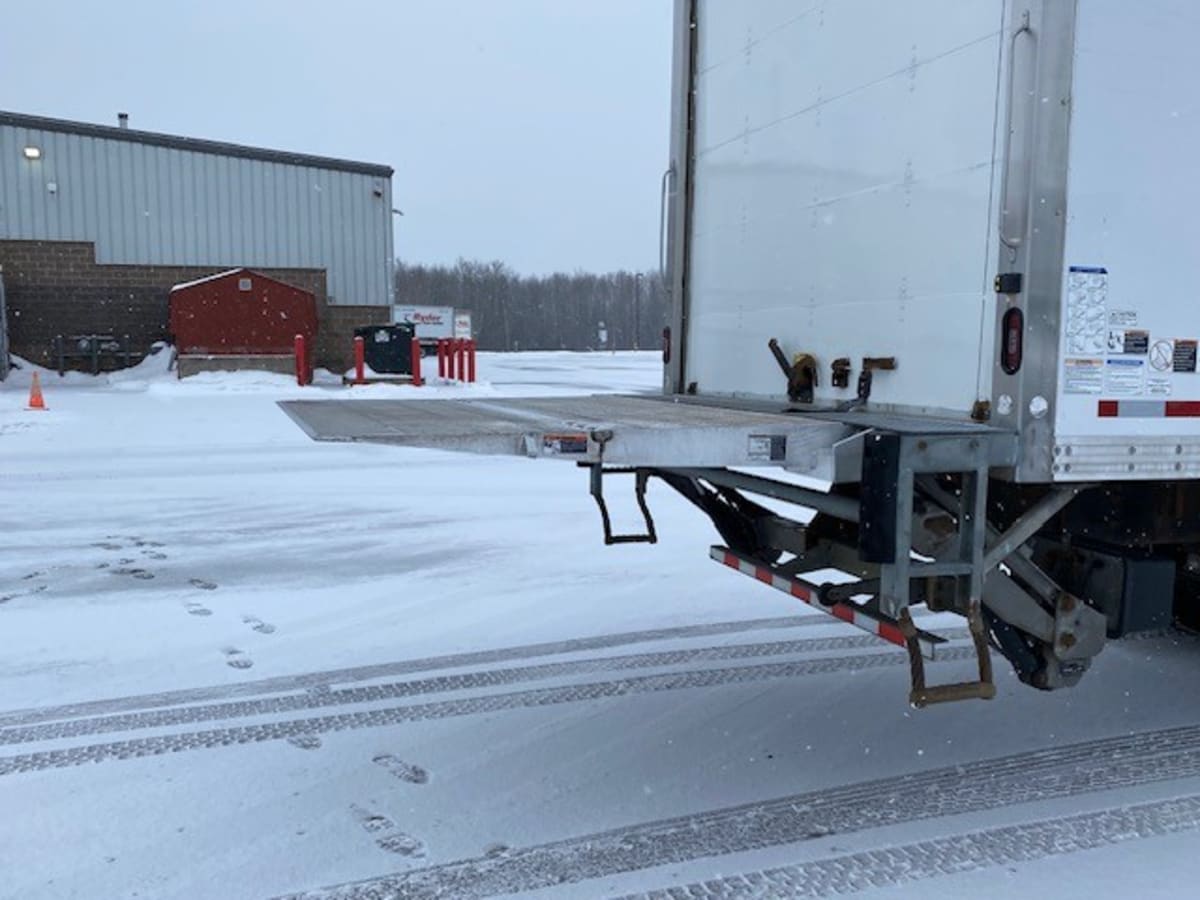 2019 Freightliner/Mercedes M2 106 877231