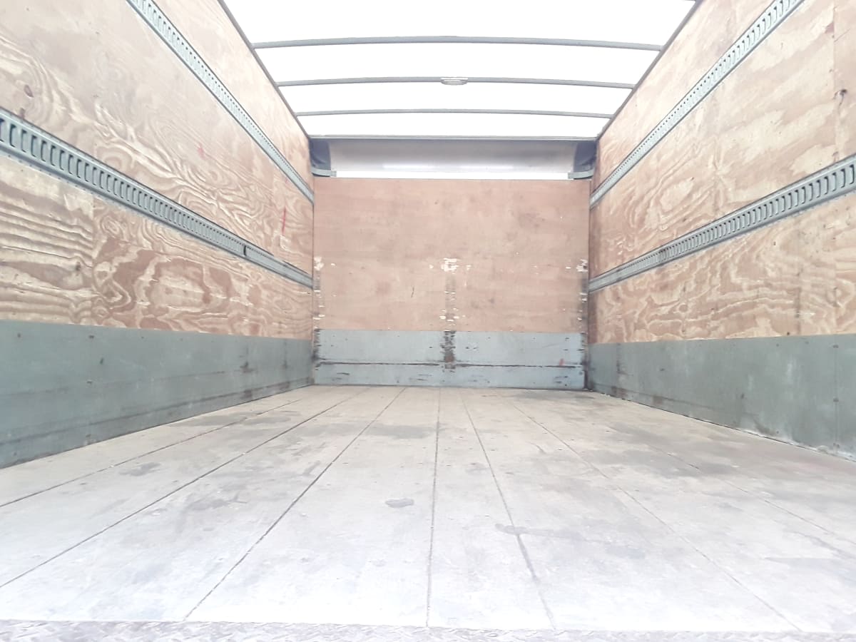 2019 Hino HINO 195 877308