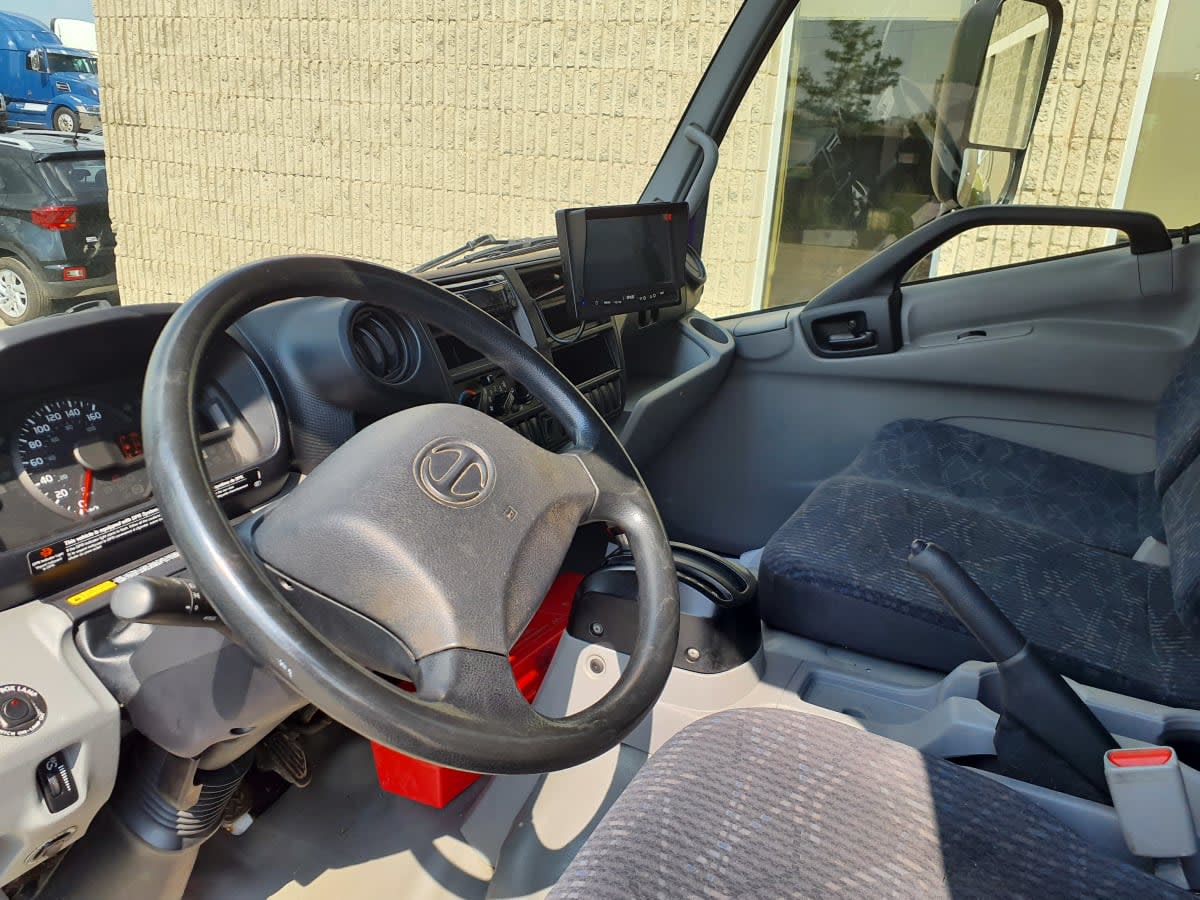 2019 Hino HINO 195 877322