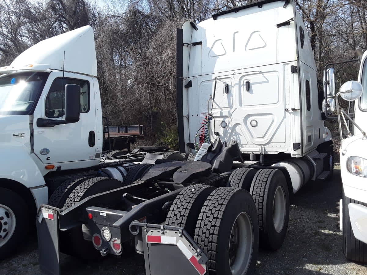 2020 Freightliner - image 4