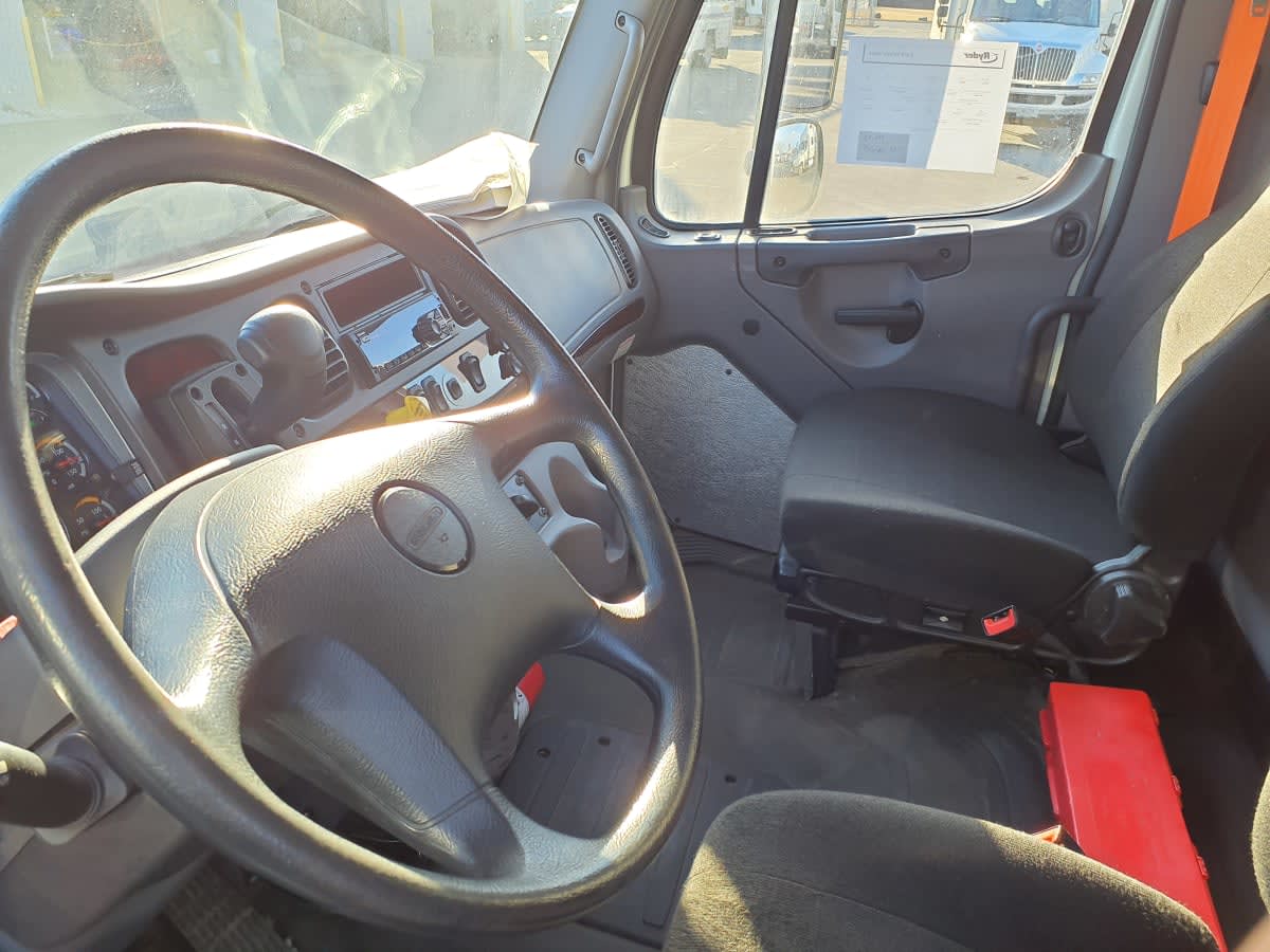 2019 Freightliner/Mercedes M2 106 877394