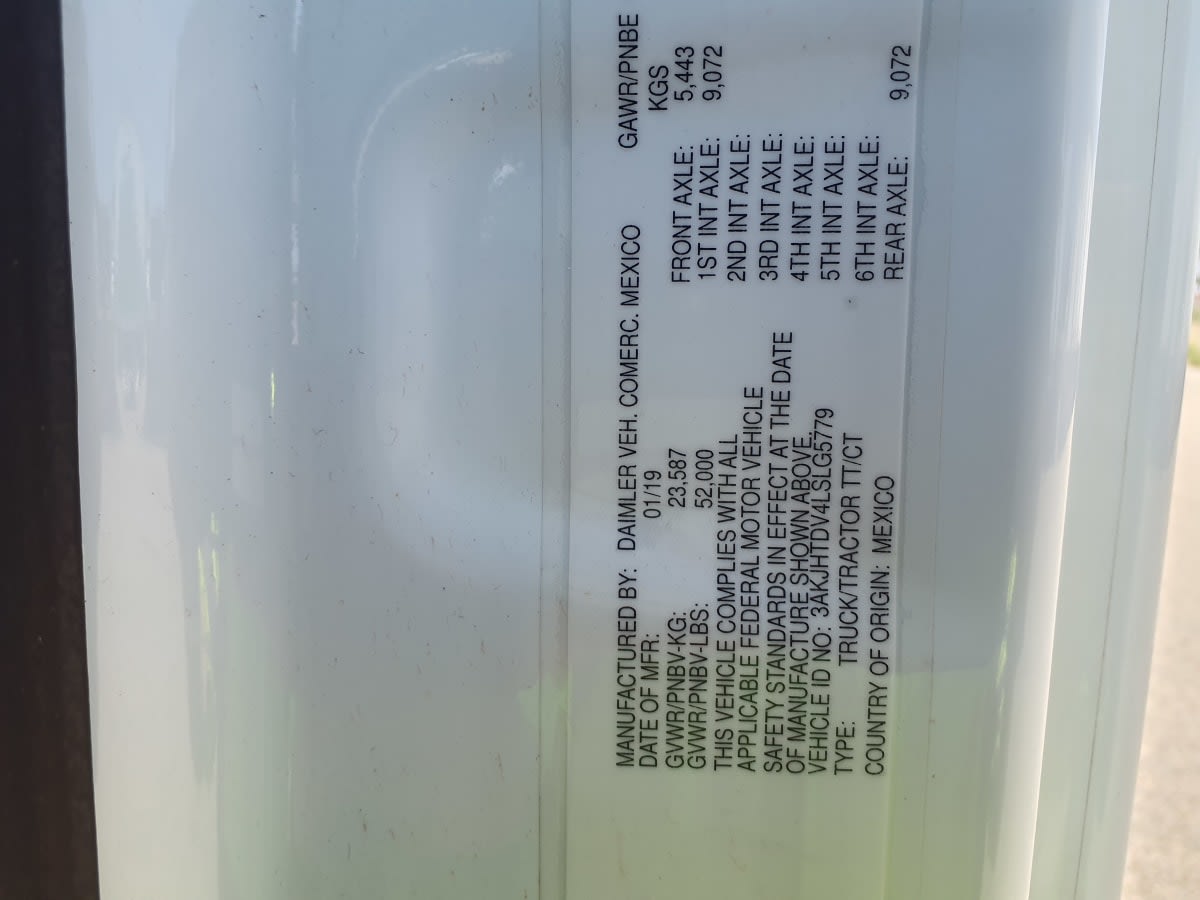 2020 Freightliner/Mercedes NEW CASCADIA 116 877427