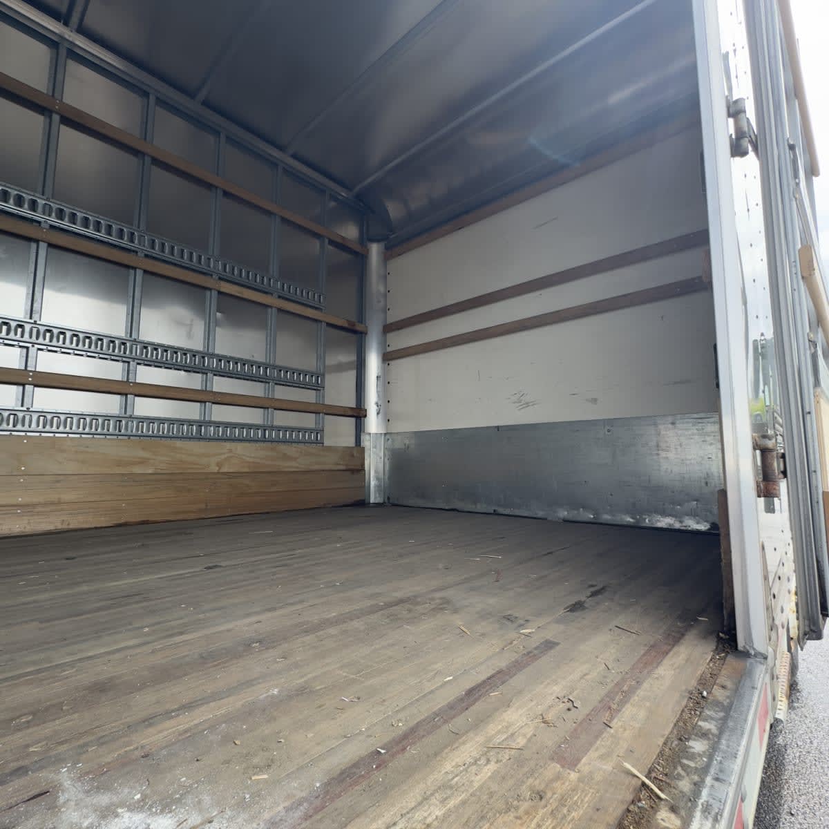 2019 Freightliner M2 106 877447