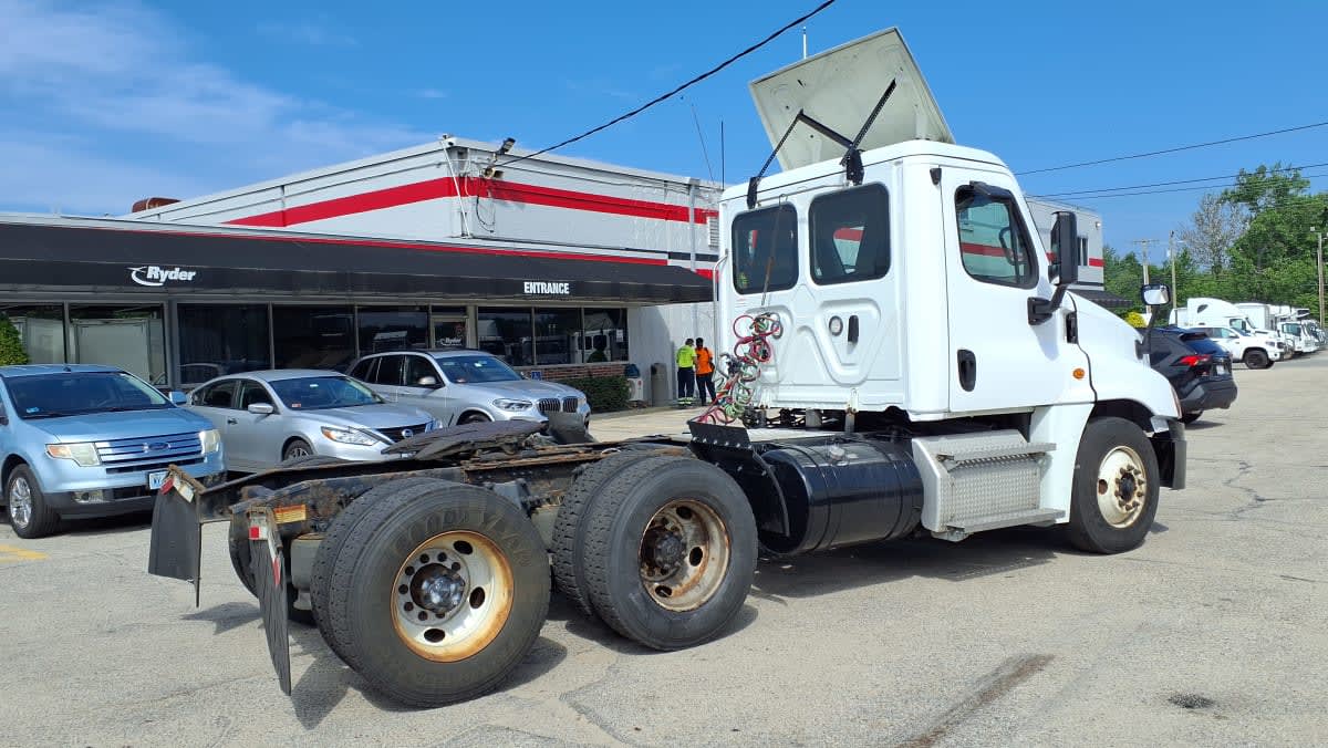 2020 Freightliner/Mercedes CASCADIA 125 877450