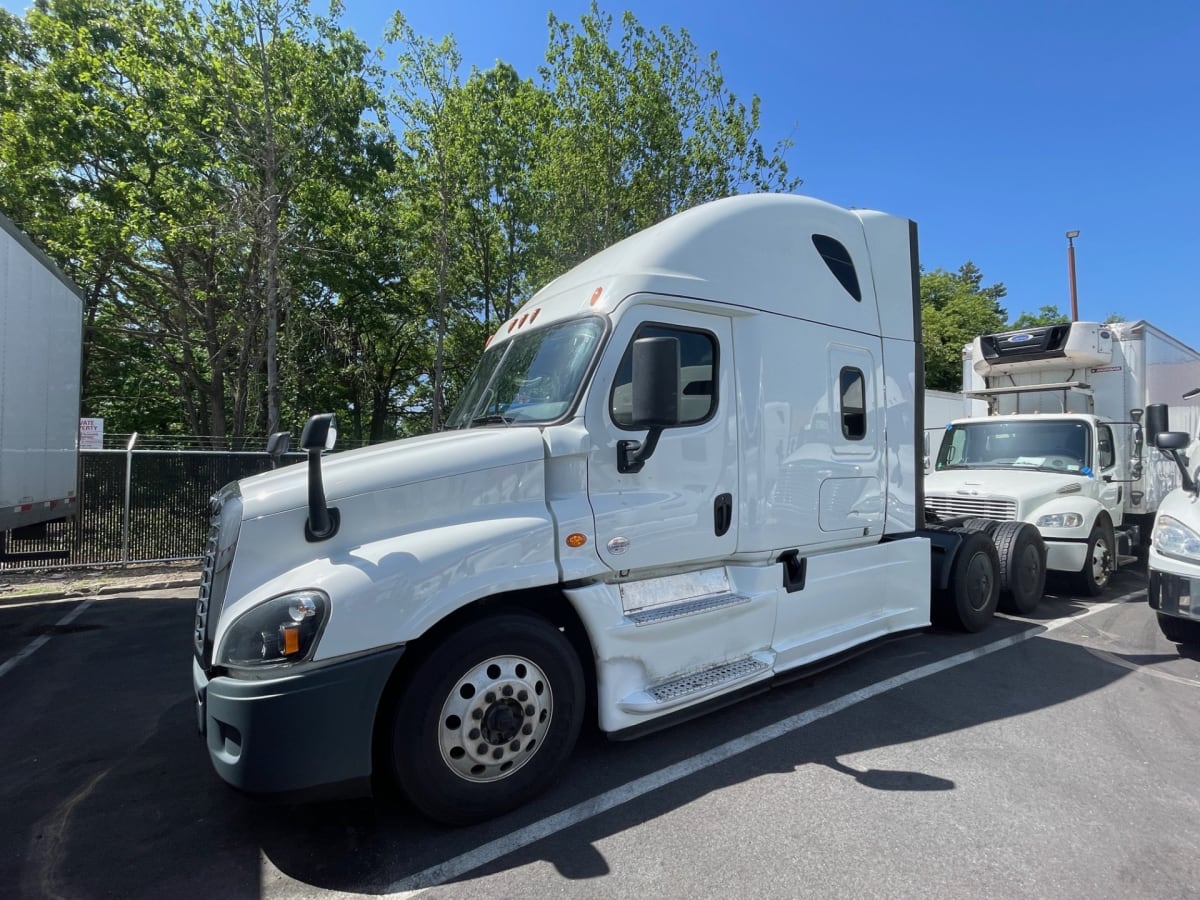 2019 Freightliner/Mercedes CASCADIA 125 877472