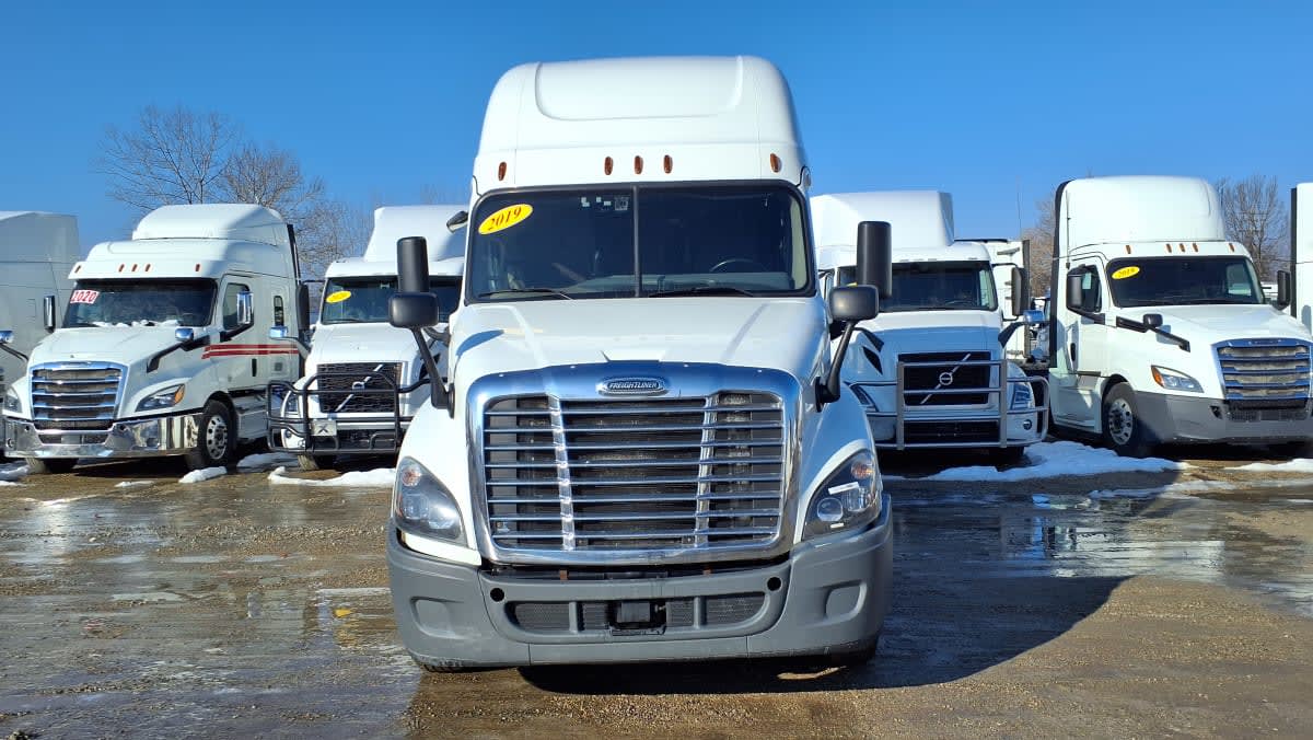 2019 Freightliner/Mercedes CASCADIA 125 877484
