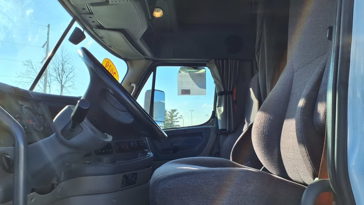 2019 Freightliner/Mercedes CASCADIA 125 877484