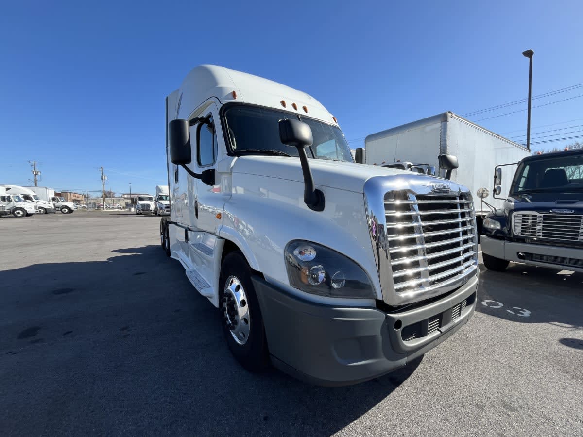 2019 Freightliner - image 3