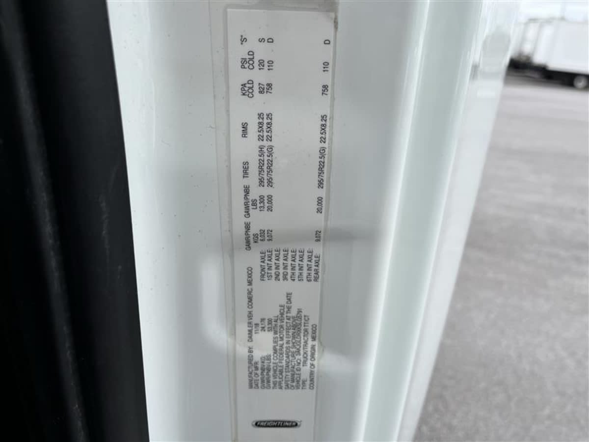 2019 Freightliner - image 11