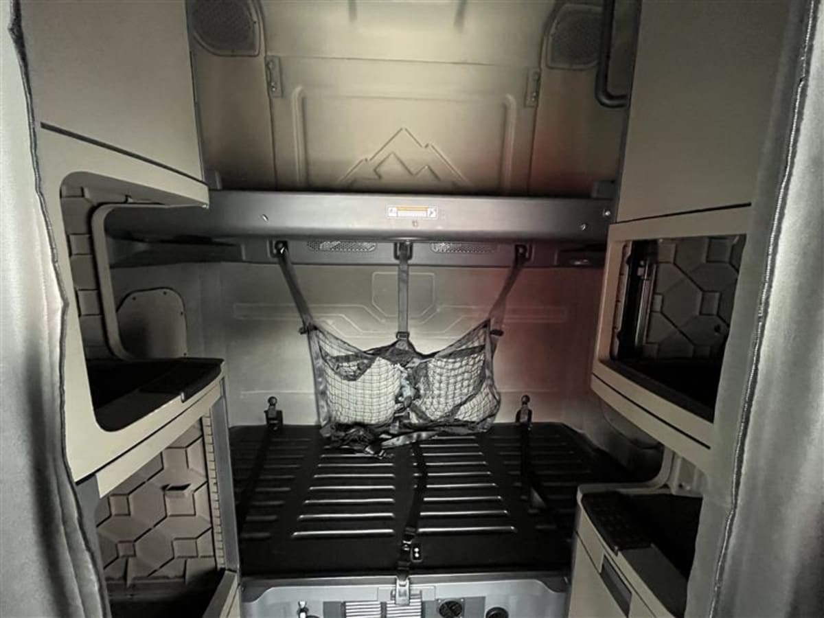 2019 Freightliner - image 8