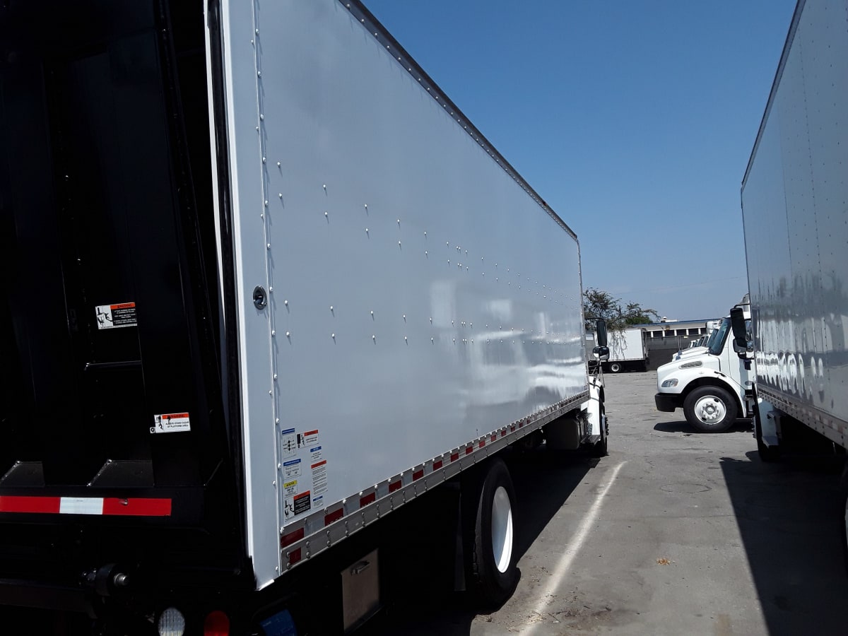 2019 Freightliner/Mercedes M2 106 877516