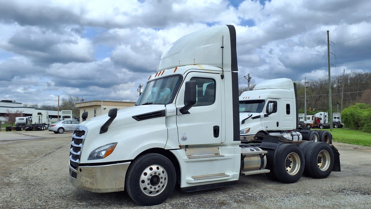 2020 Freightliner/Mercedes NEW CASCADIA PX12664 877557