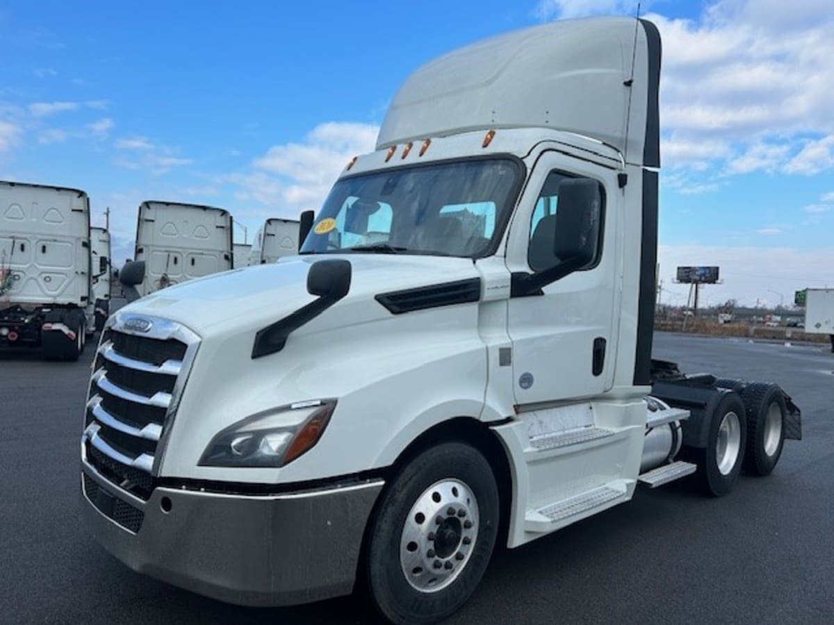 2020 Freightliner/Mercedes NEW CASCADIA PX12664 877558