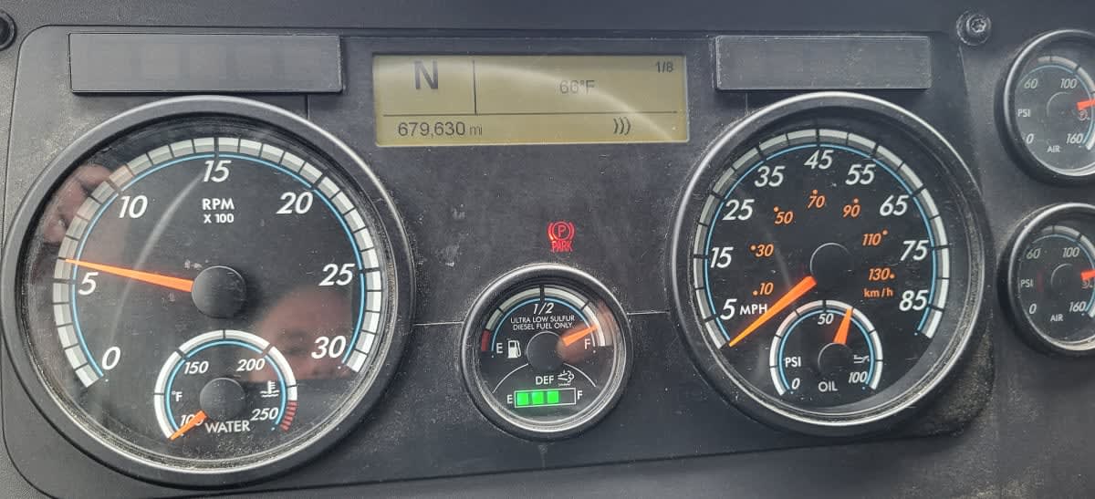 2020 Freightliner/Mercedes CASCADIA 125 877569