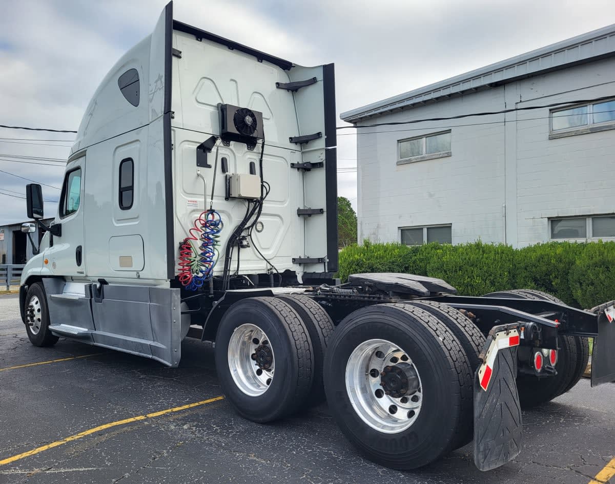 2020 Freightliner/Mercedes CASCADIA 125 877569