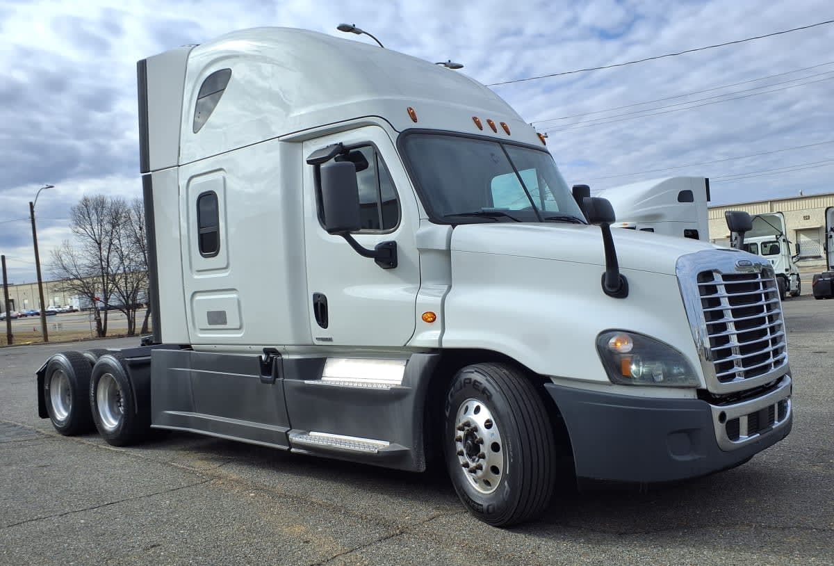 2020 Freightliner/Mercedes CASCADIA 125 877570