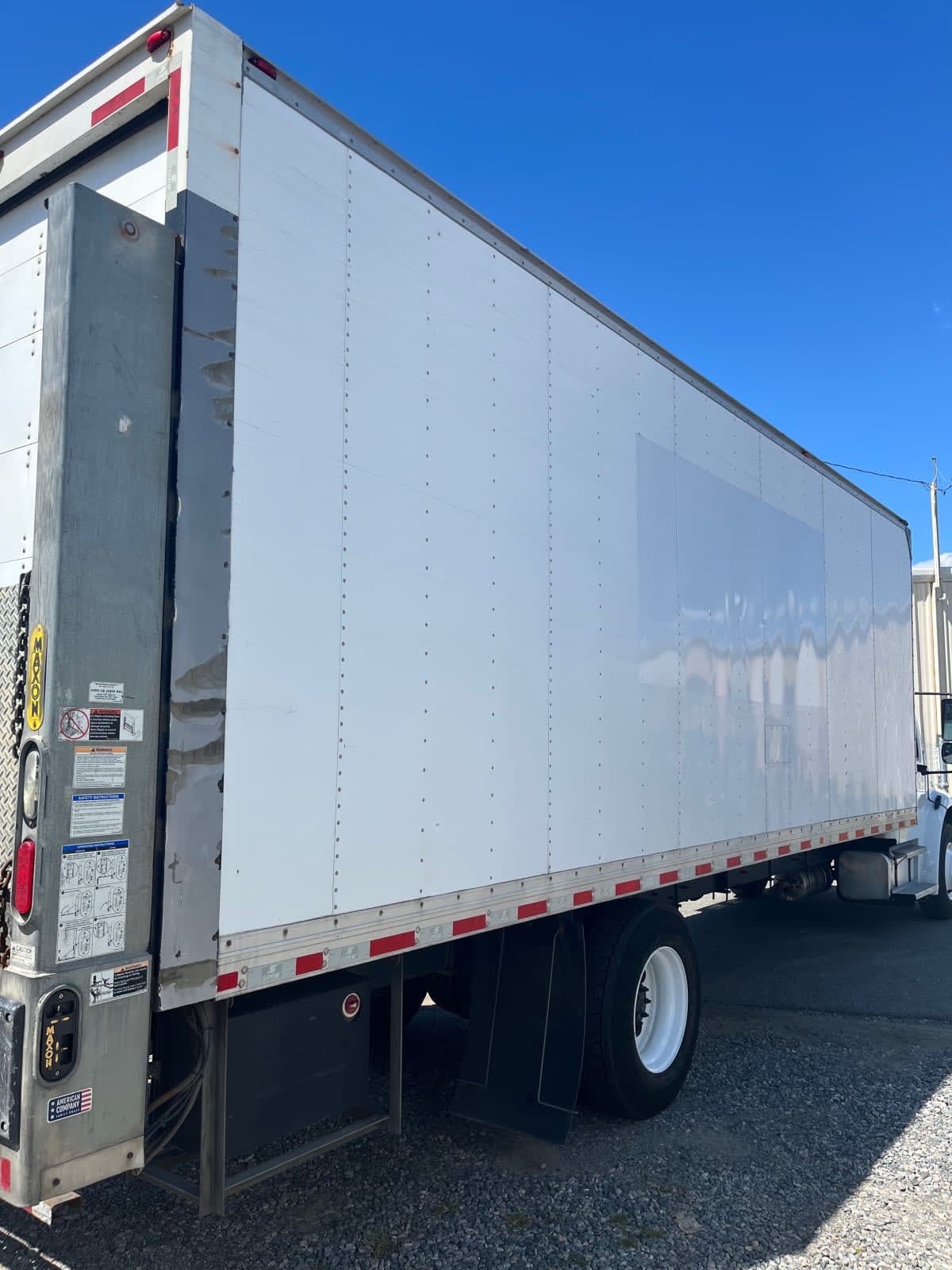 2019 Freightliner M2 106 877580