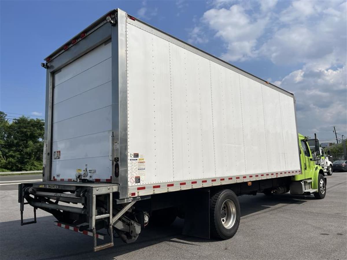 2019 Freightliner M2 106 877626