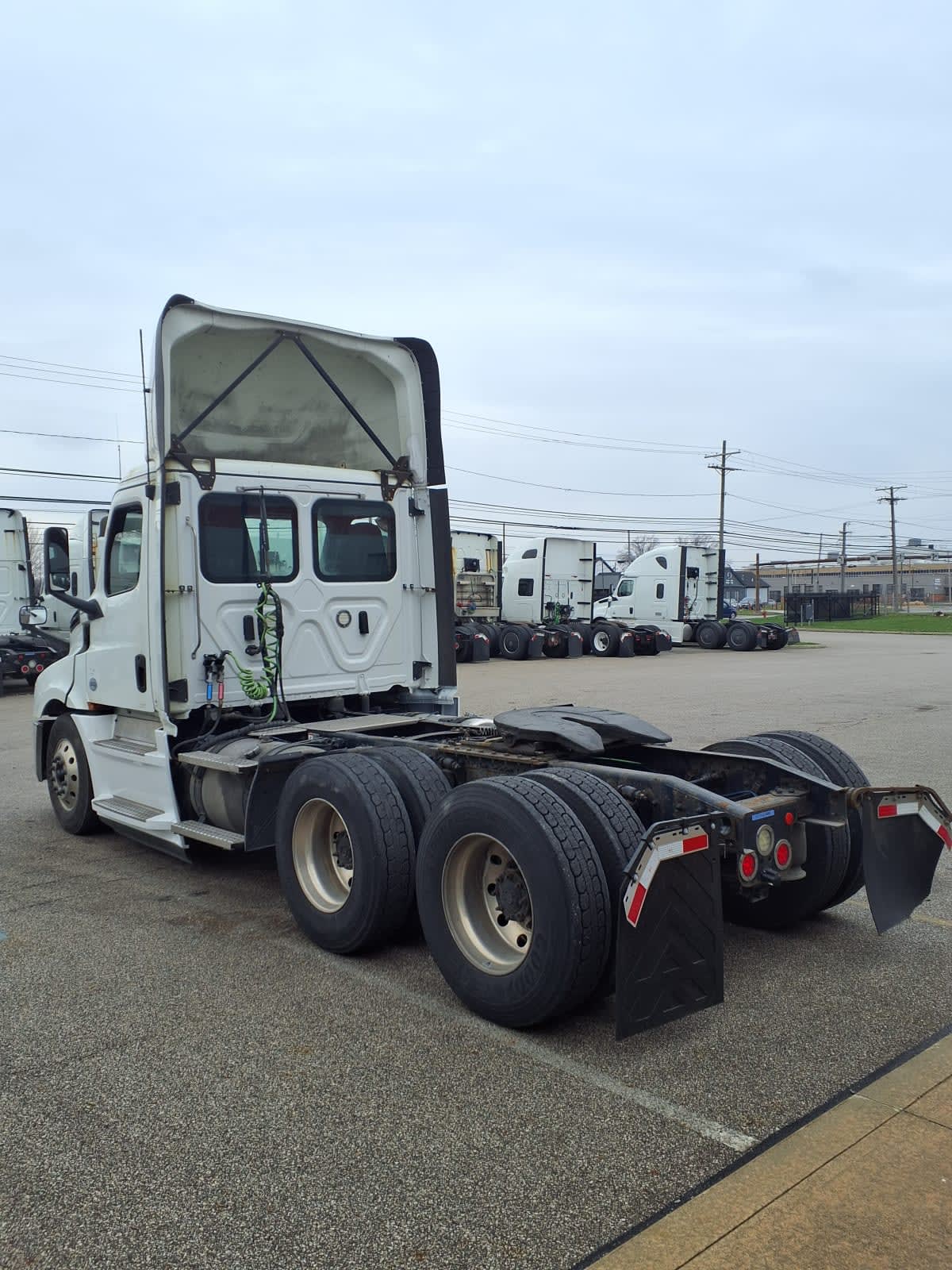 2020 Freightliner/Mercedes NEW CASCADIA PX12664 877645