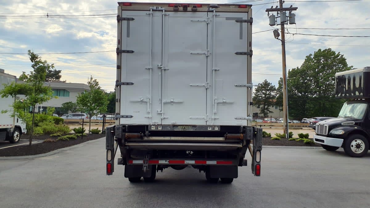 2019 Freightliner/Mercedes M2 106 877663