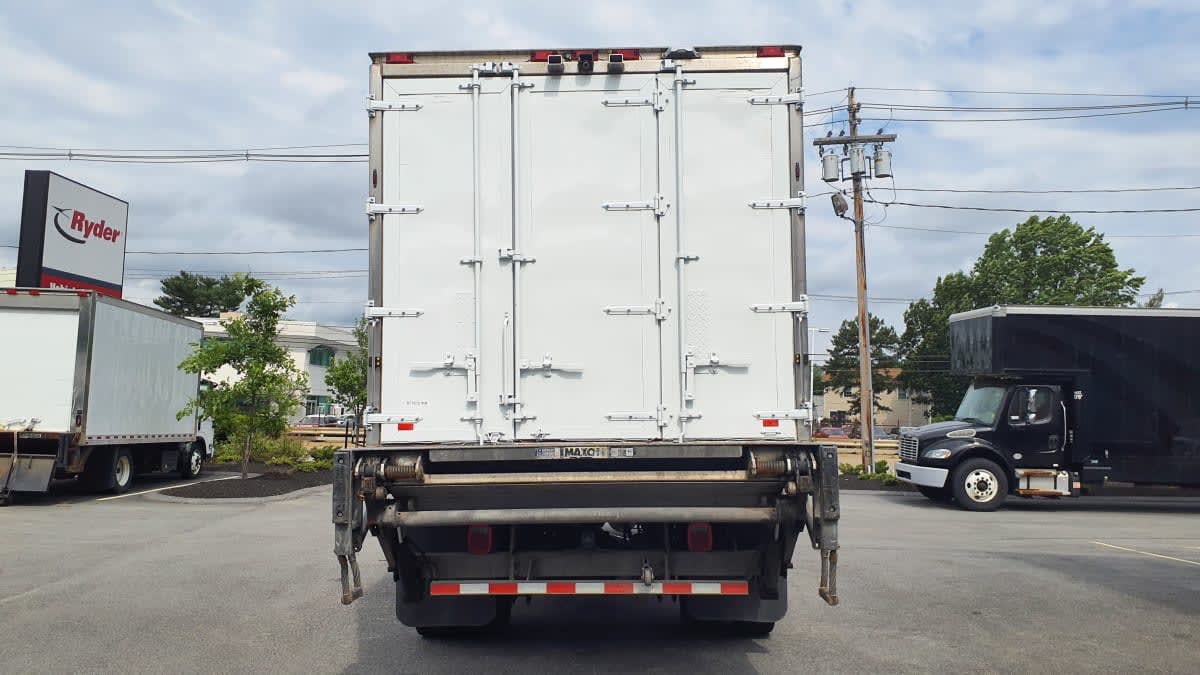 2019 Freightliner/Mercedes M2 106 877672