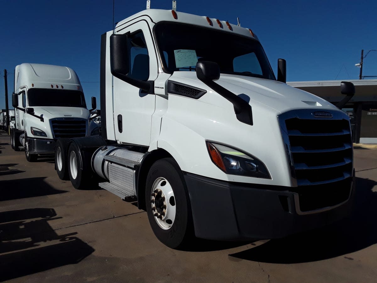 2019 Freightliner/Mercedes NEW CASCADIA 116 877699