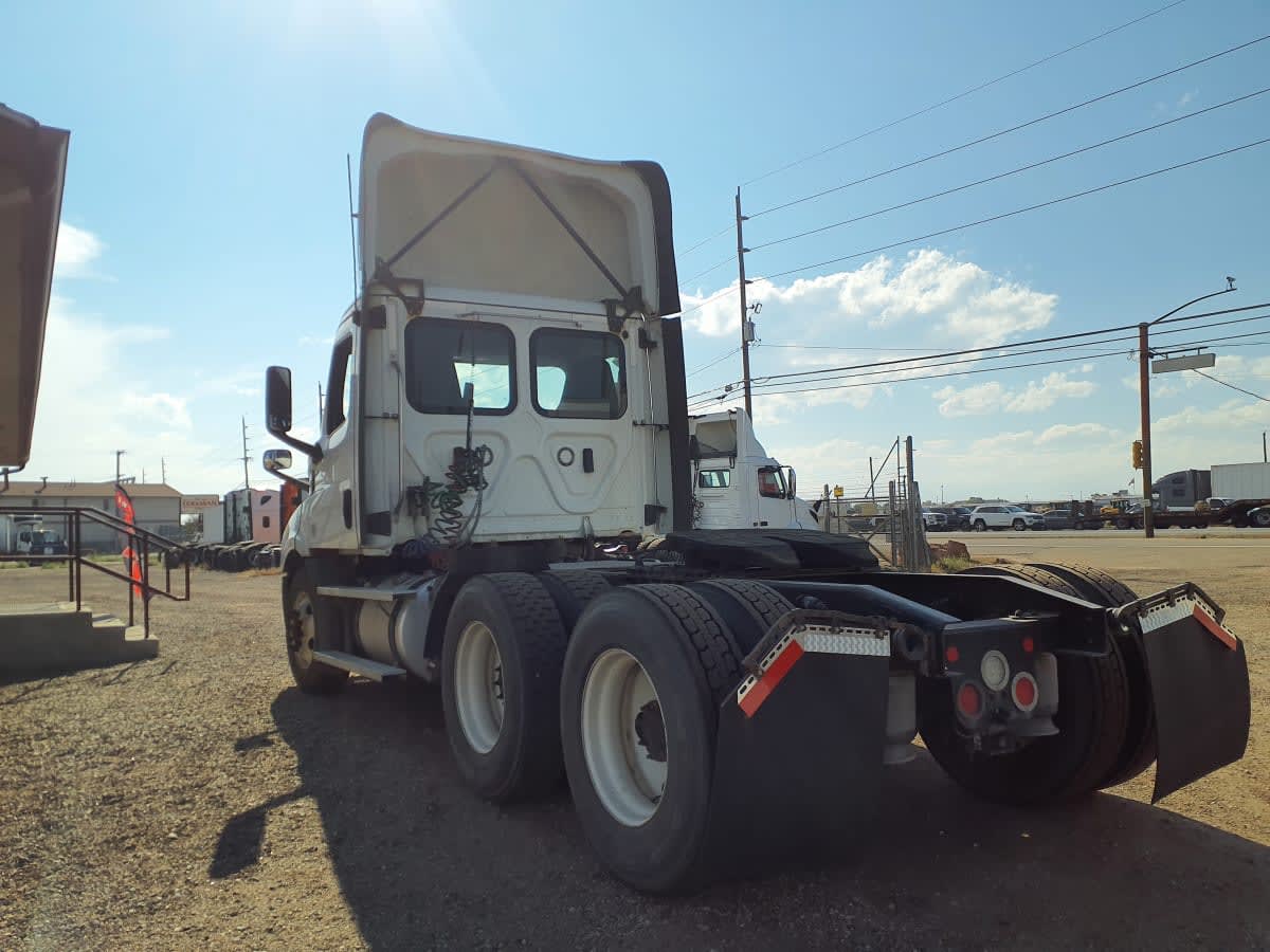 2019 Freightliner - image 6
