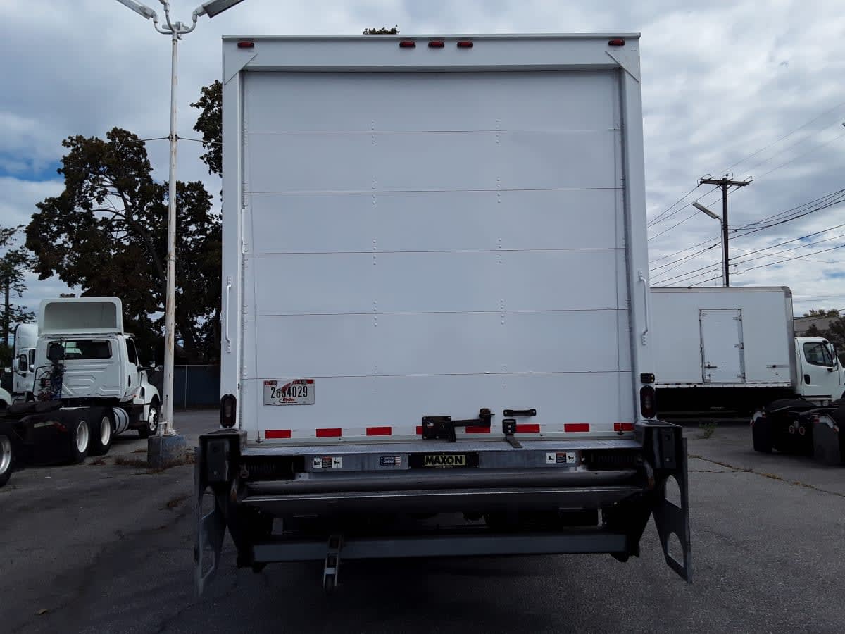 2019 Freightliner/Mercedes M2 106 877718