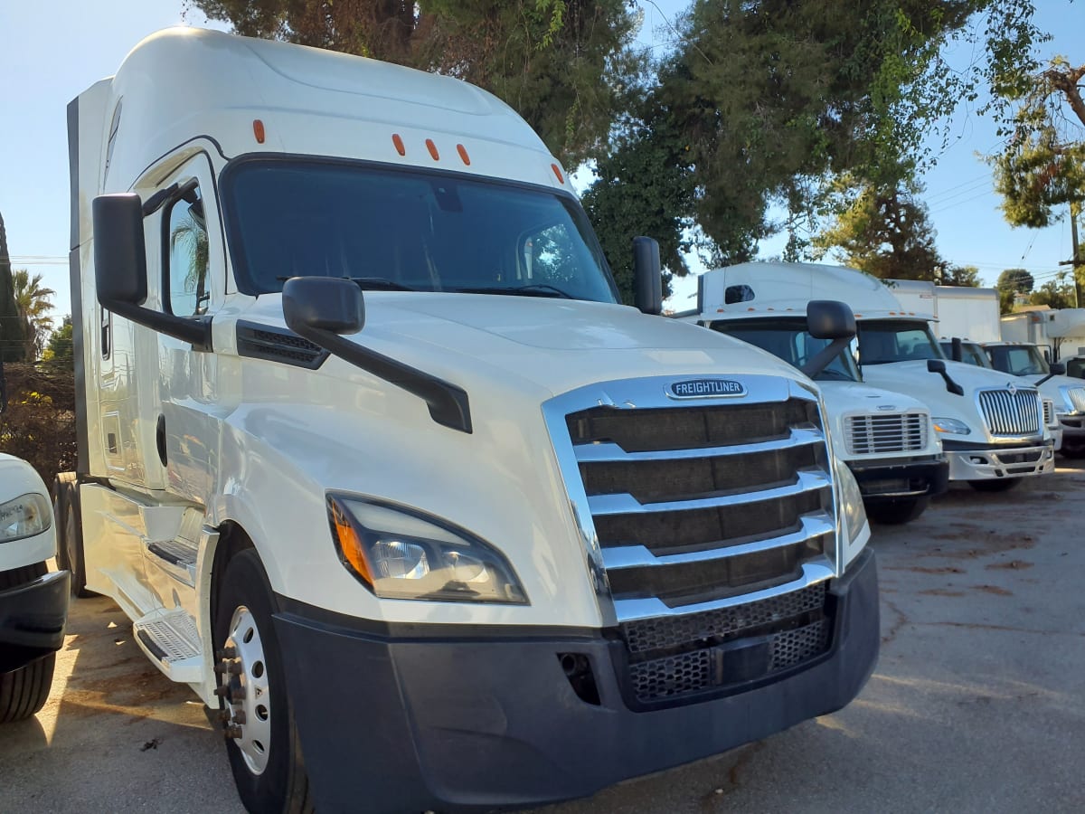 2019 Freightliner/Mercedes NEW CASCADIA PX12664 877728