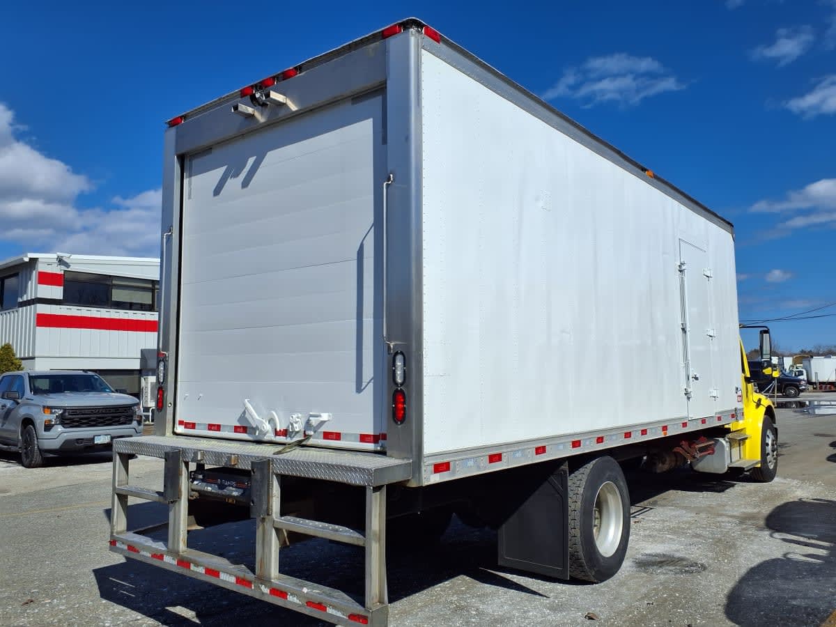 2019 Freightliner/Mercedes M2 106 877761