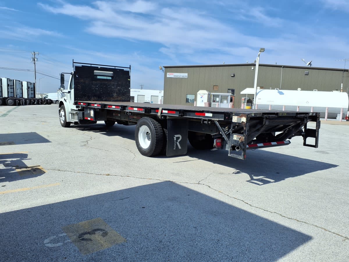 2019 Freightliner M2 106 in Fort Worth, TX — photo 6